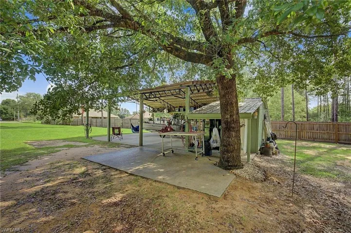 9915 Nichols Lake Rd, Milton, Florida 32583