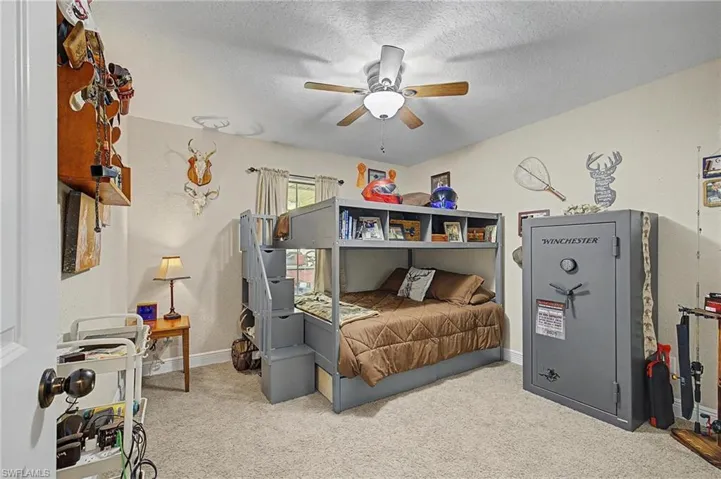 9915 Nichols Lake Rd, Milton, Florida 32583