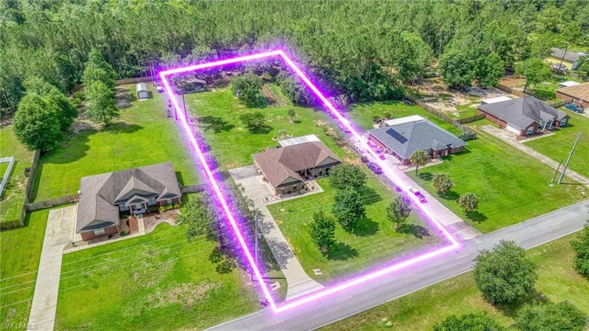 9915 Nichols Lake Rd, Milton, Florida 32583