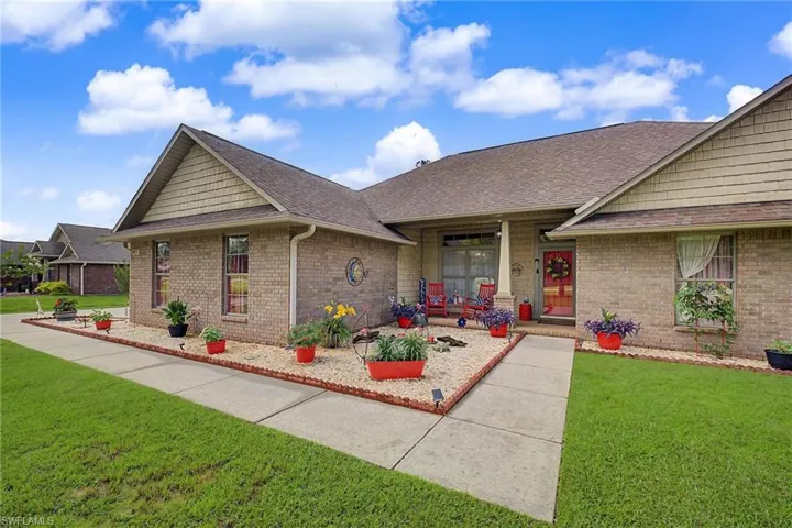 9915 Nichols Lake Rd, Milton, Florida 32583
