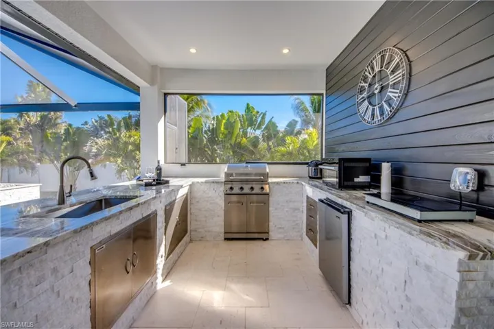 4345 Sw 25th Ct, Cape Coral, Florida 33914