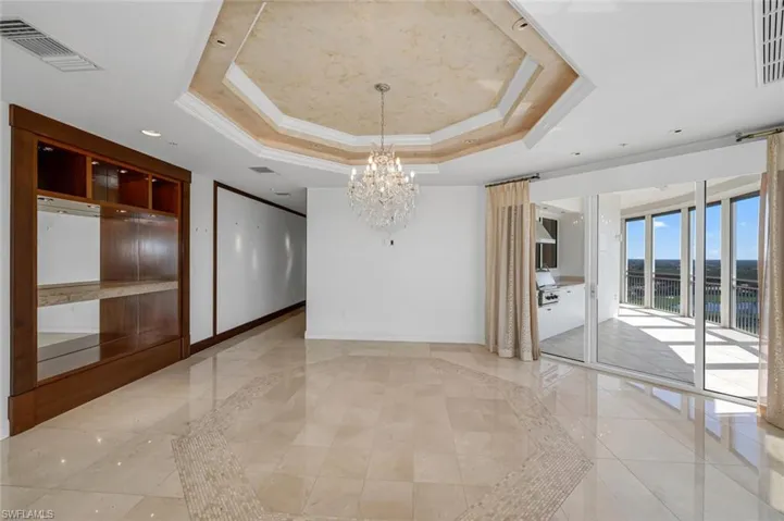 Dining - Built In