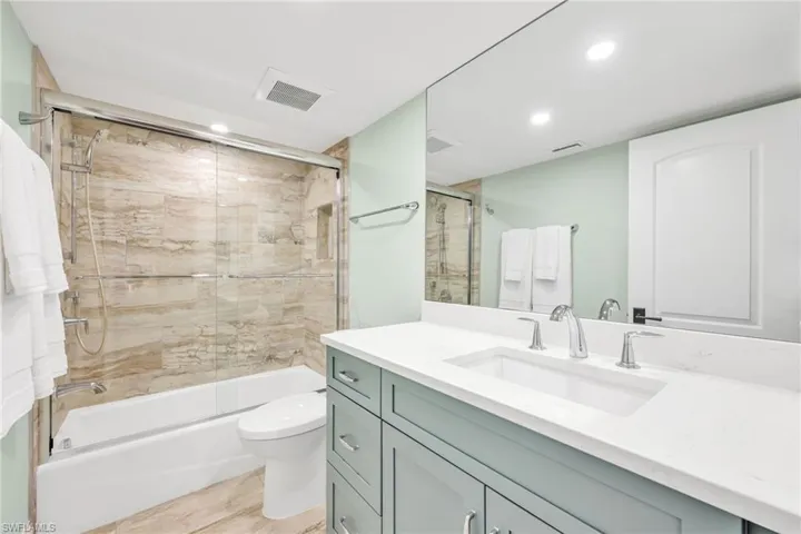 Tub Area