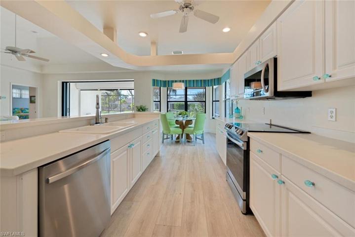 Nicely appointed Kitchen