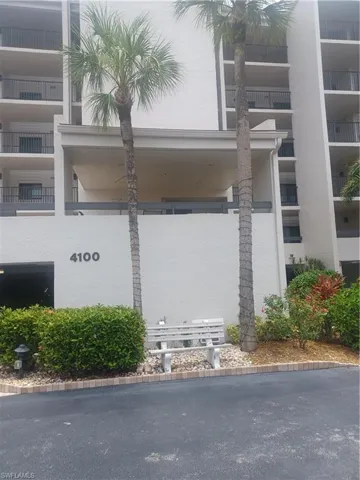 4100 Steamboat Bend E 401, Fort Myers, Florida 33919