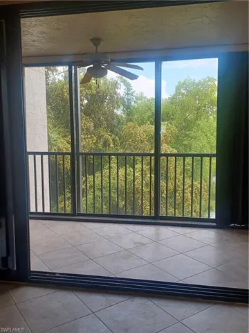 4100 Steamboat Bend E 401, Fort Myers, Florida 33919