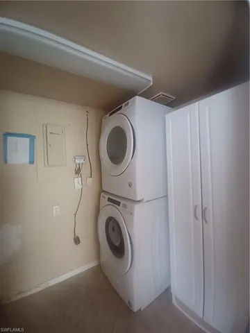 4100 Steamboat Bend E 401, Fort Myers, Florida 33919