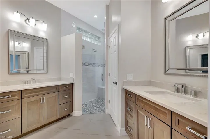 16161  Kelly Cove  DR, Fort Myers, FL 33908
