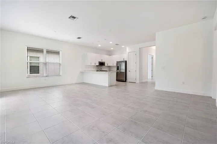 12448 Violet Ln, Naples, Florida 34120