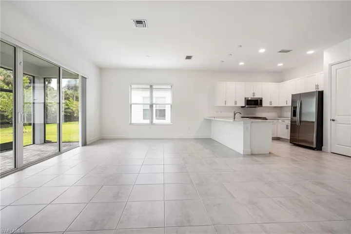 12448 Violet Ln, Naples, Florida 34120