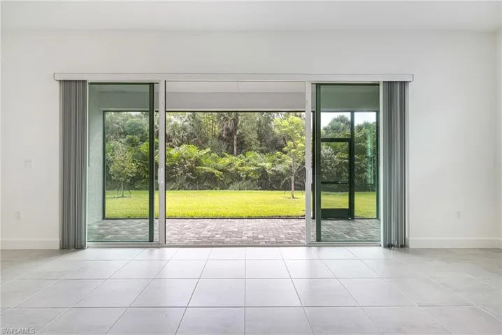 12448 Violet Ln, Naples, Florida 34120
