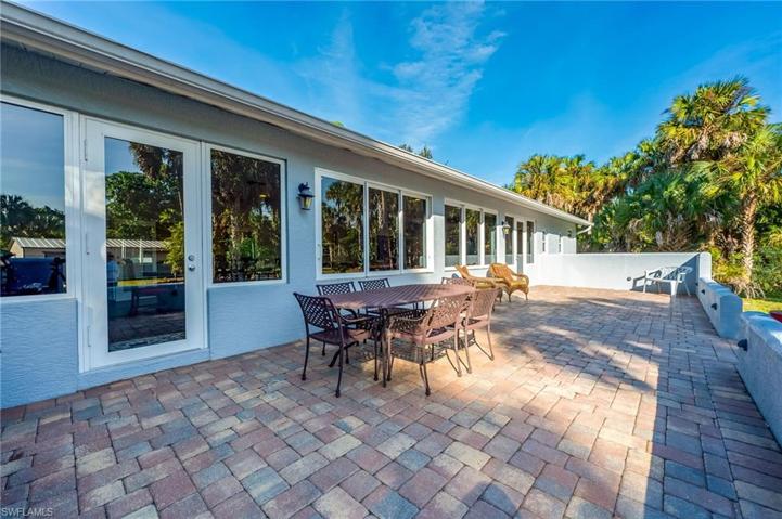 back brick paver patio