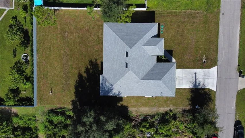 Birds eye view of property