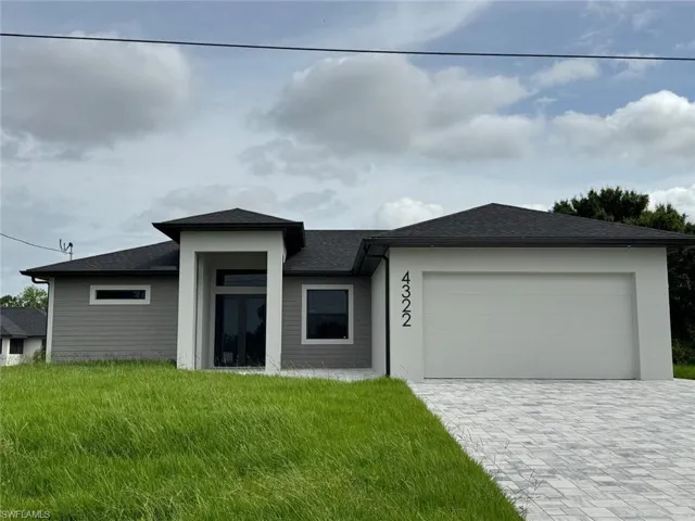 4322 10th St W, Lehigh Acres, Florida 33971