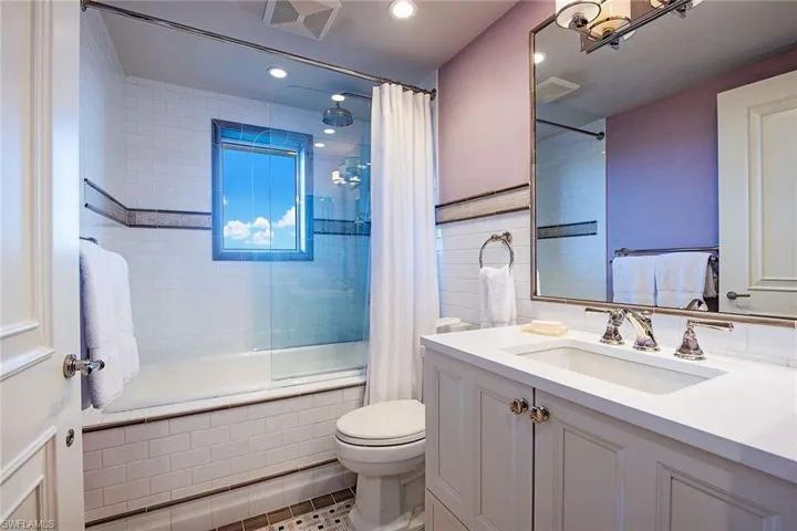 8960 Bay Colony Dr 602, Naples, Florida 34108