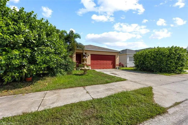 1015  Hamilton  ST, Immokalee, FL 34142