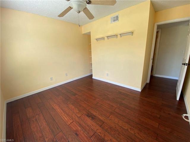 master with walkin closet