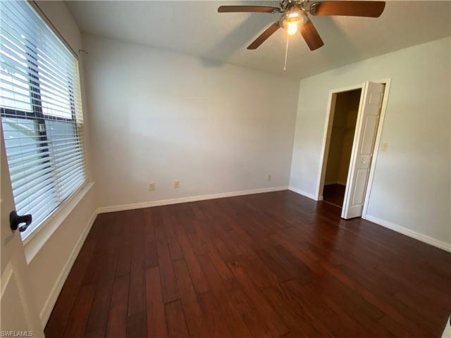 2rd bedroom w walk-in closet