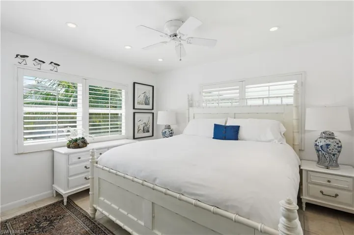 285 8th Ave S 285, Naples, Florida 34102
