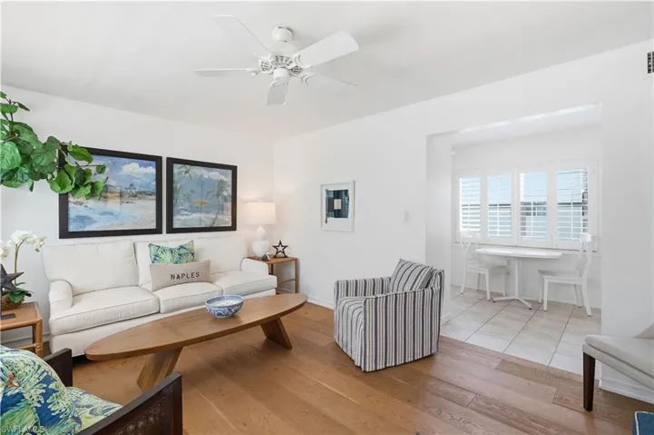 285 8th Ave S 285, Naples, Florida 34102