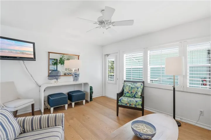 285 8th Ave S 285, Naples, Florida 34102