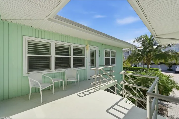 285 8th Ave S 285, Naples, Florida 34102