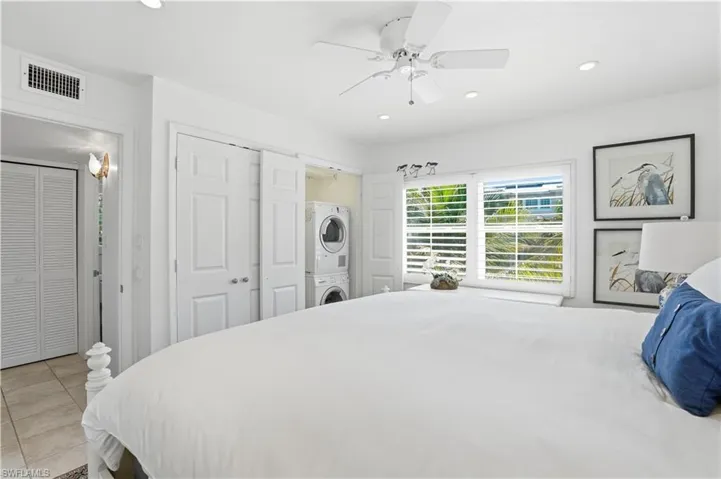 285 8th Ave S 285, Naples, Florida 34102