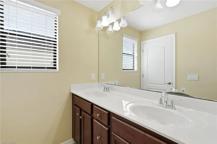 4381 Madagascar Palm Way, Naples, Florida 34119
