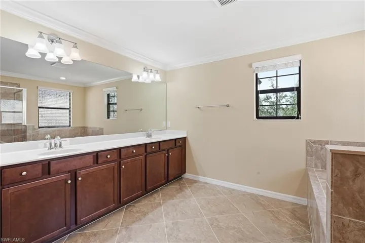 4381 Madagascar Palm Way, Naples, Florida 34119
