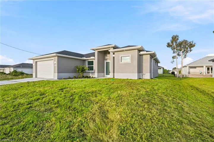352 Radford Ave, Lehigh Acres, Florida 33974