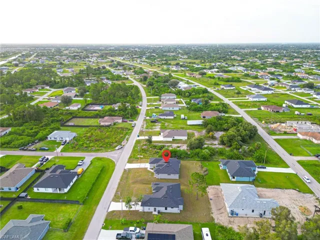 352 Radford Ave, Lehigh Acres, Florida 33974