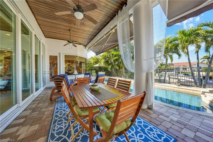View of patio / terrace with ceiling fan