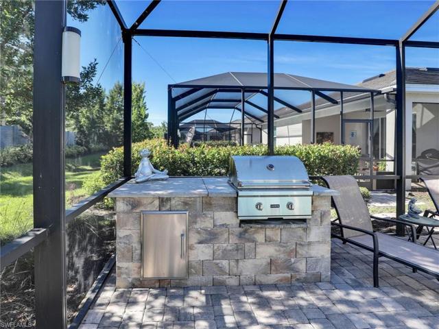 Built-in grill station