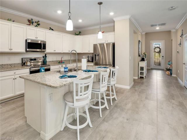 Newer Samsung appliances & custom backsplash