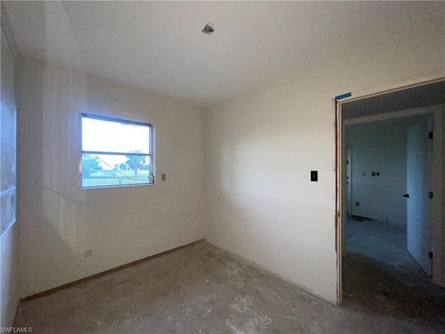 1107  Patterson  RD, CAPE CORAL, FL 33909