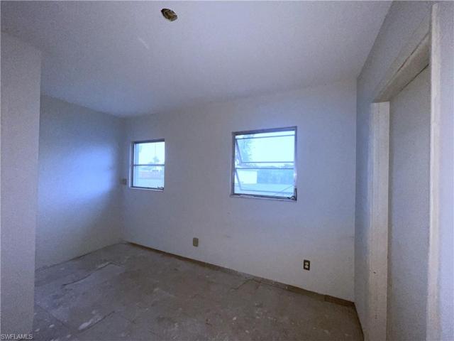 1107  Patterson  RD, CAPE CORAL, FL 33909