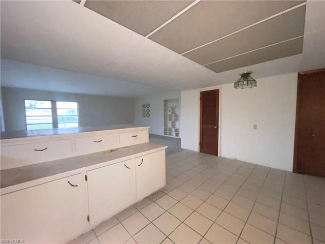 1107  Patterson  RD, CAPE CORAL, FL 33909