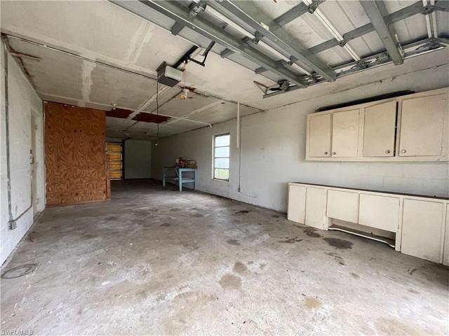 1107  Patterson  RD, CAPE CORAL, FL 33909