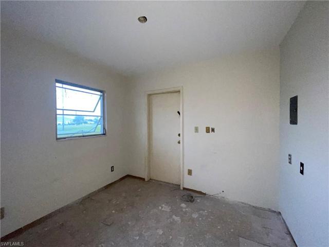 1107  Patterson  RD, CAPE CORAL, FL 33909