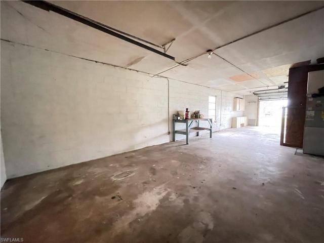 1107  Patterson  RD, CAPE CORAL, FL 33909