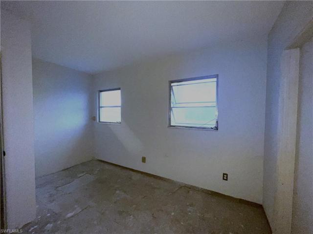 1107  Patterson  RD, CAPE CORAL, FL 33909