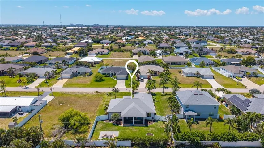 Aerial view featuring a residential view