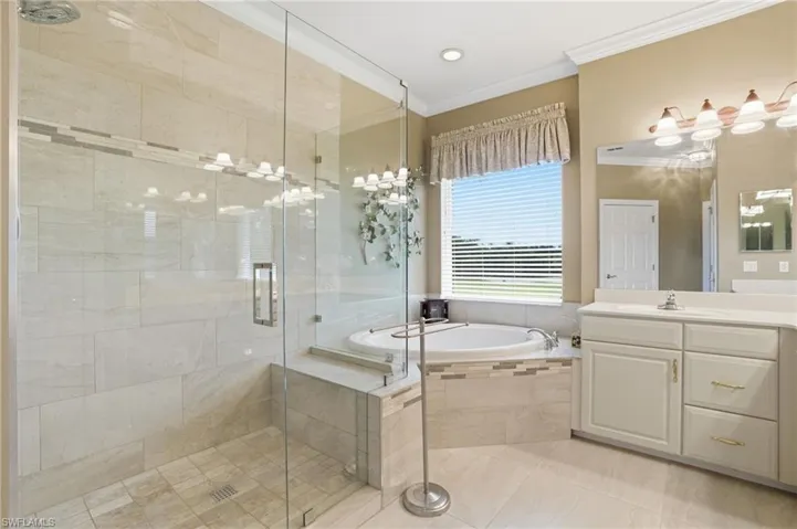4750 Shinnecock Hills Ct # 5, Naples, Florida 34112