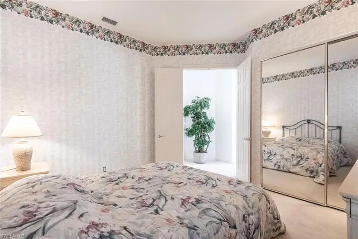 3989  Isla Ciudad  CT, Naples, FL 34109