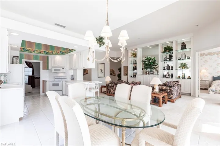 3989  Isla Ciudad  CT, Naples, FL 34109