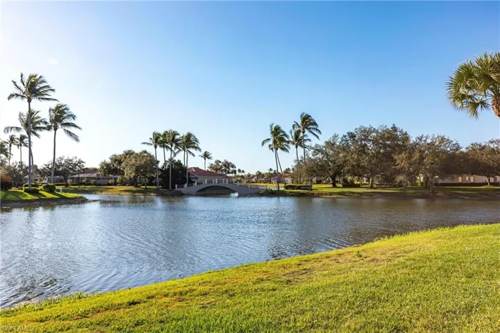 3989  Isla Ciudad  CT, Naples, FL 34109