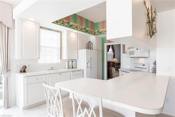 Light and bright kitchen.