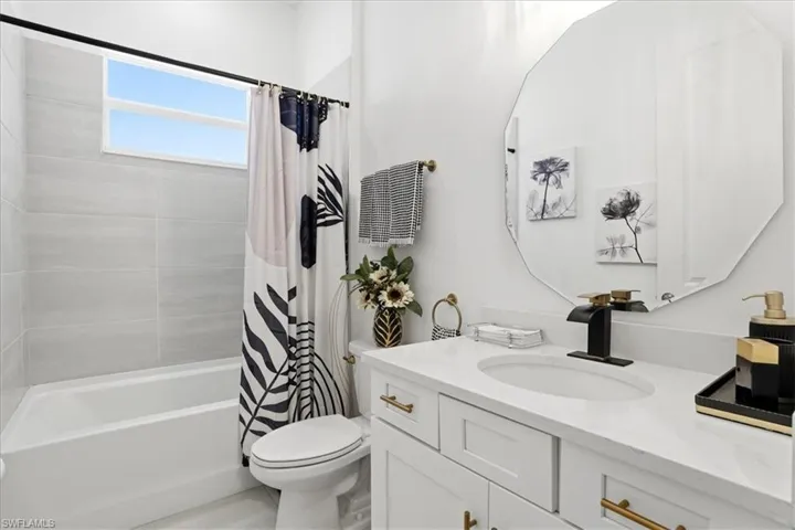 13665 Blue Bay Cir, Fort Myers, Florida 33913