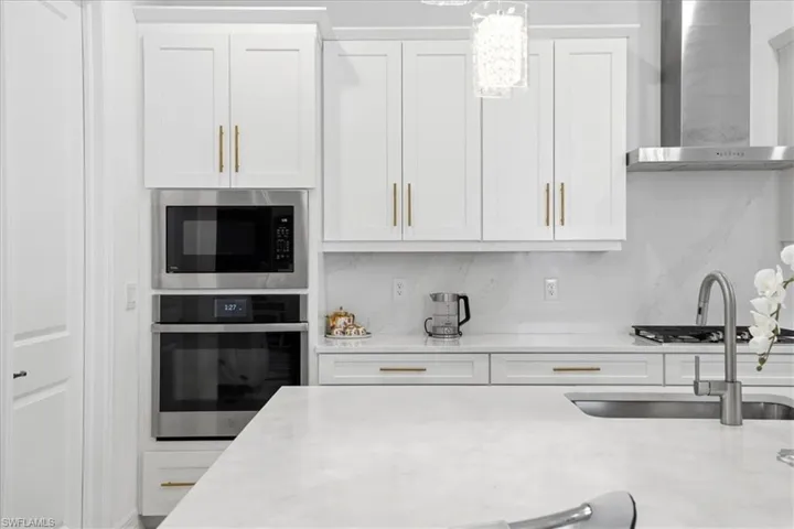 13665 Blue Bay Cir, Fort Myers, Florida 33913