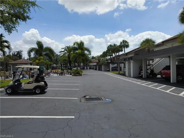 5830 Trailwinds Dr 814, Fort Myers, Florida 33907
